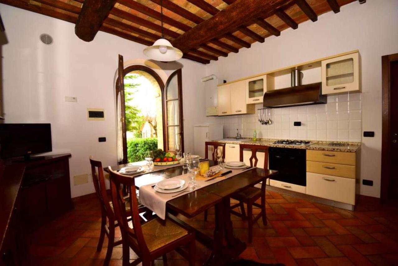 Le Rocche Di Valiano Aparthotel Luaran gambar