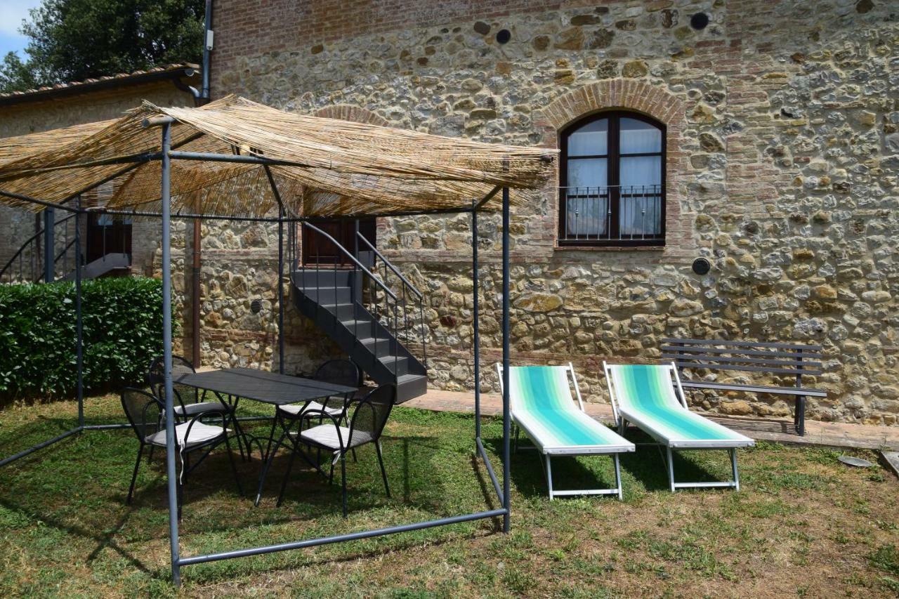 Le Rocche Di Valiano Aparthotel Luaran gambar