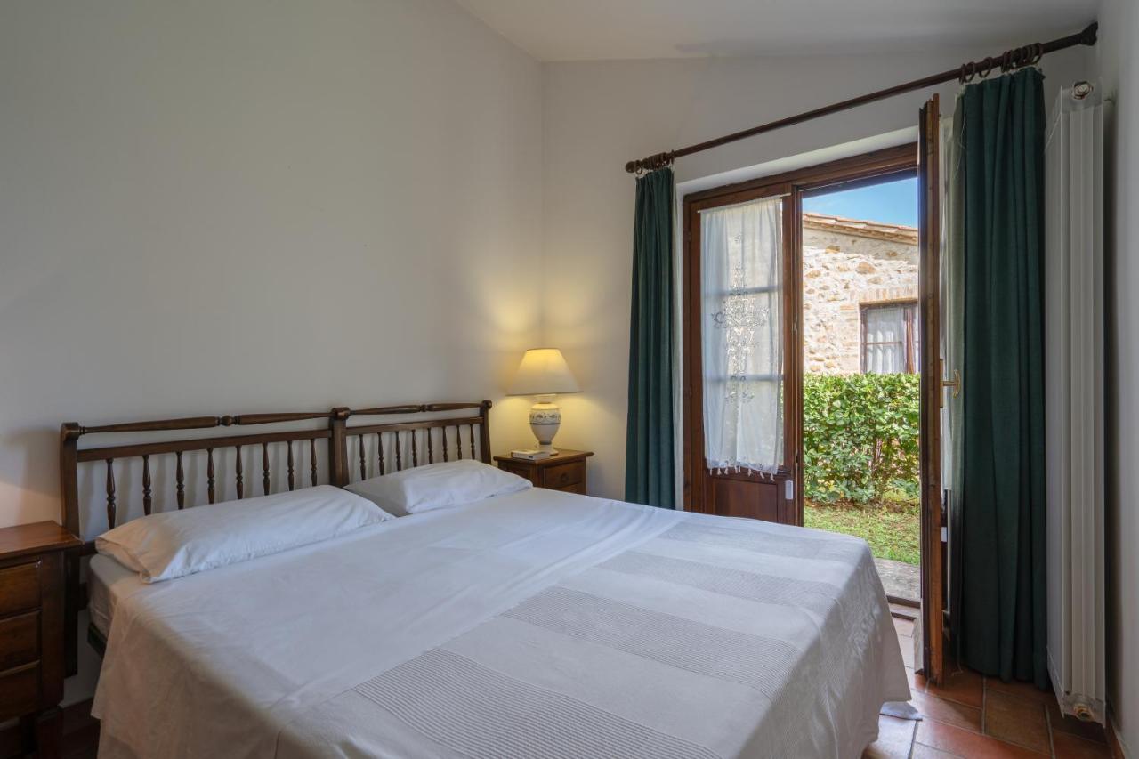 Le Rocche Di Valiano Aparthotel Luaran gambar