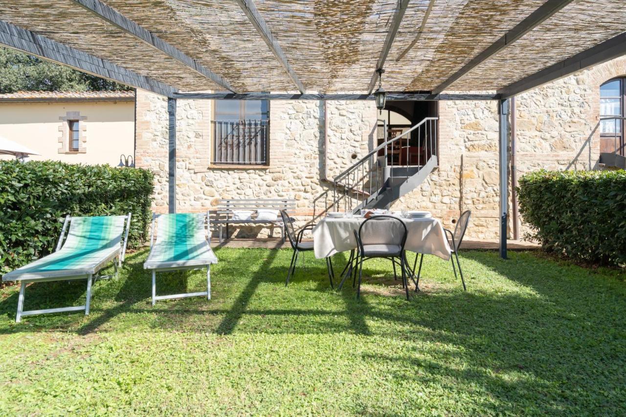 Le Rocche Di Valiano Aparthotel Luaran gambar
